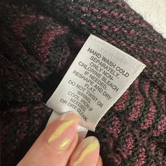 PUREJILL / Black & Maroon Cardigan Sweater / Medium / Preppy Goth Bohemian - Picture 13 of 13